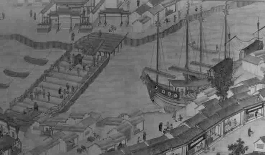 图6.2 绘于清乾隆年间的《潞河督运图》，图长6.8米，此画描绘了潞河尾闾天津三岔河口一带的漕运盛景和民俗民风。此为“过浮桥”部分。
